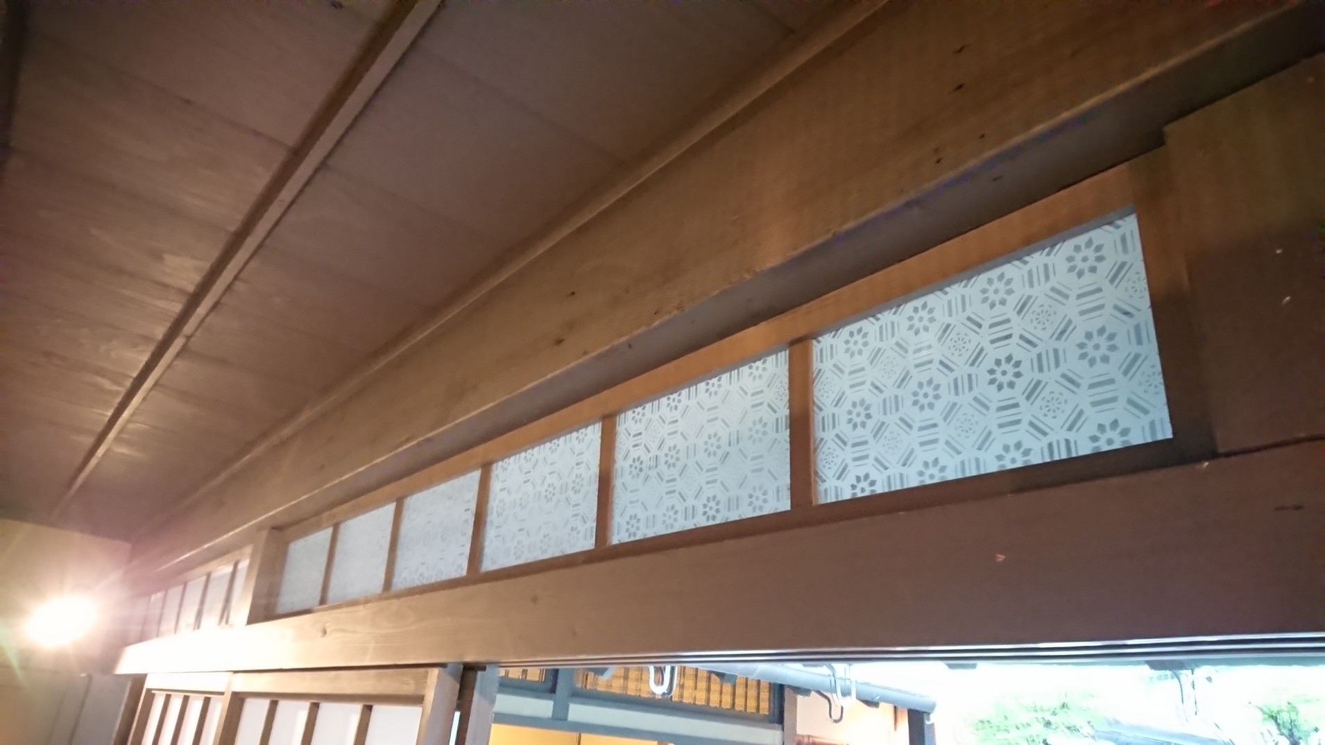 「ガラスらんま」の写真