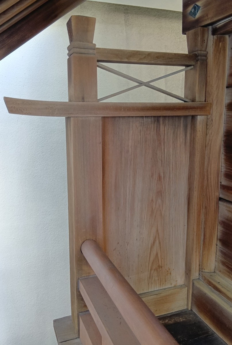 福岡市博多区にある下照姫神社の脇障子